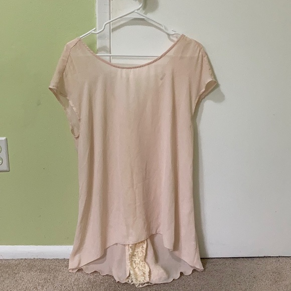 Cream colored Chiffon Blouse - LIKE NEW CONDITION - Picture 3 of 5